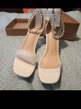 Pearl White Pearl-Strap Block Heel Sandals